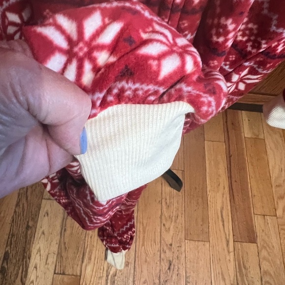 Pajamas Winter One Piece Fleece Snow Print Adult Pajamas❄️❄️ - Picture 3 of 8